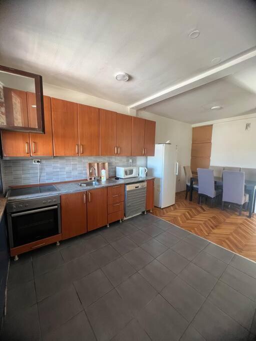 Prishtina Dardania Apartment Priştine Dış mekan fotoğraf